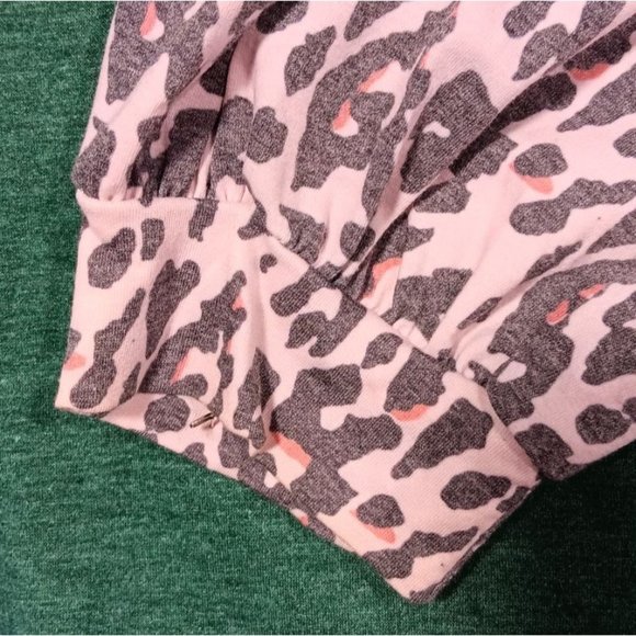 Anna Kaci Long Sleeve Evergreen with Pink & Black Leopard Sleeve Size Small - Picture 4 of 7